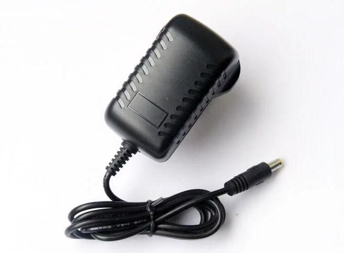 AB Düzenlemeli AC DC 9v Güç Adaptörü 1A 2A 24w 2000ma 12v PSU Güç Kaynağı
